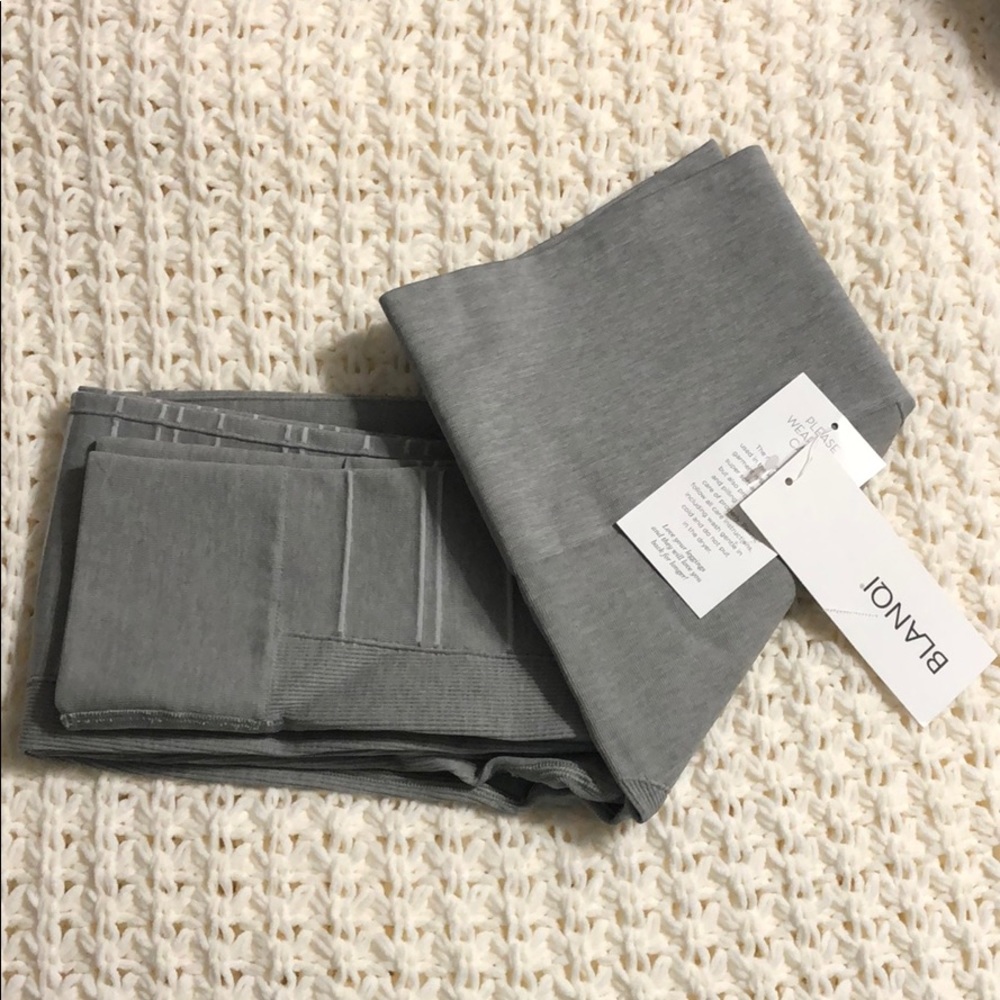 NWT Medium gray Blanqi hipster leggings